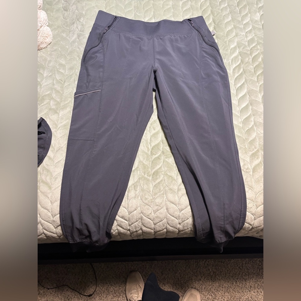 Infinity Women's Charcoal jogger scrub bottoms